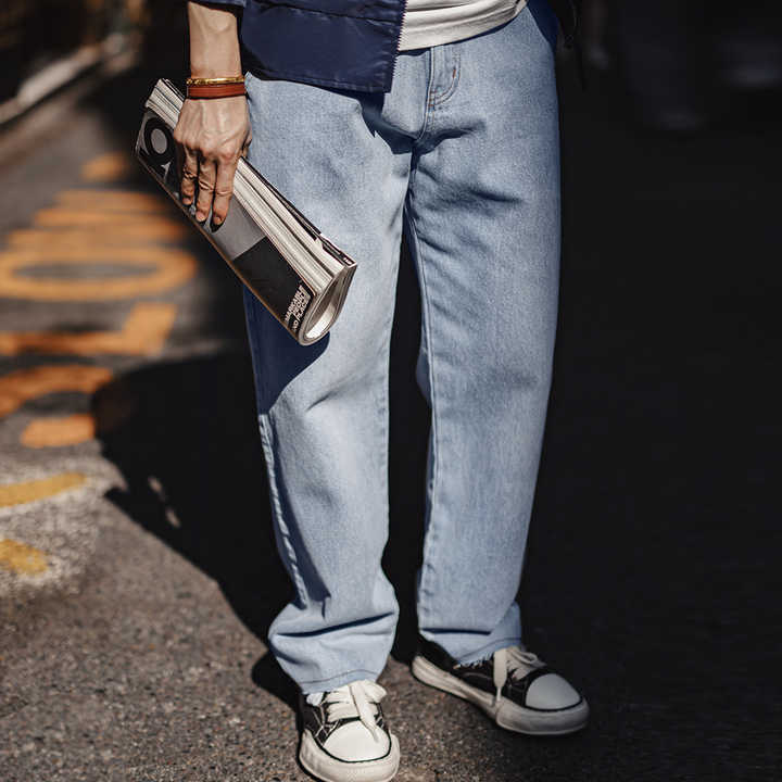 Andy | Vintage Loose-Fit Jeans met Patch Detail